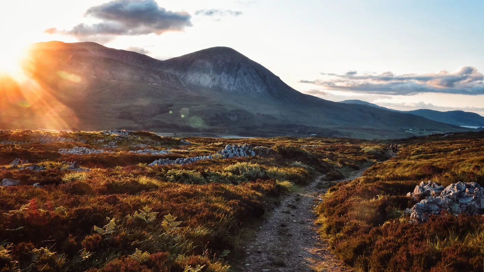 Randonner dans les Highlands malgré les midges : c'est possible